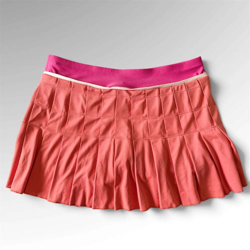 Nike Tennis Skort Size M Coral Pink Pleated